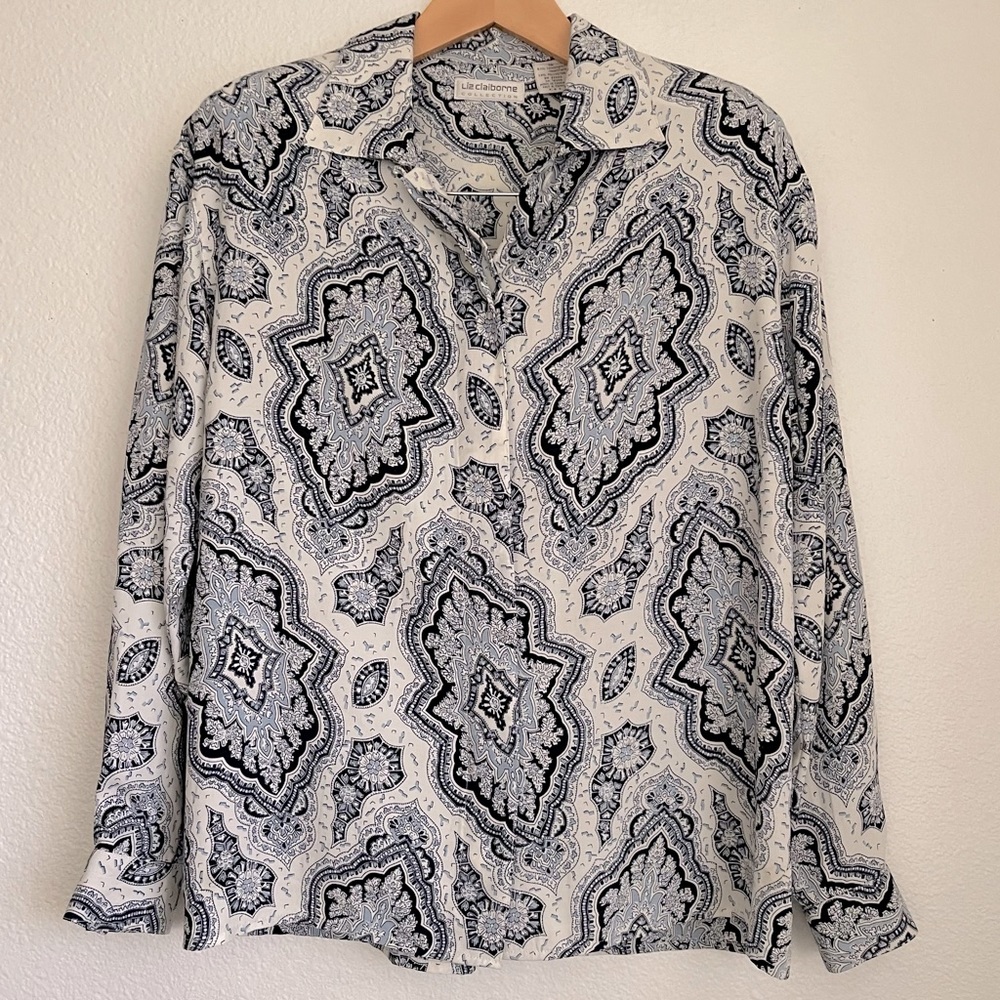 Vintage 1990s Liz Claiborne Collection Button-Front Paisley Scarf Print …